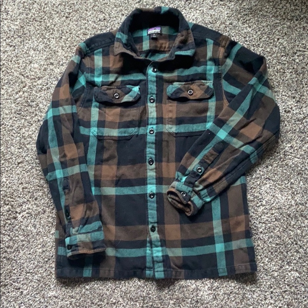 Patagonia women’s thick flannel